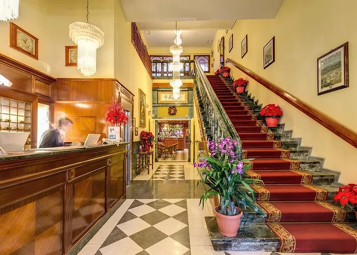 インペロ ホテル